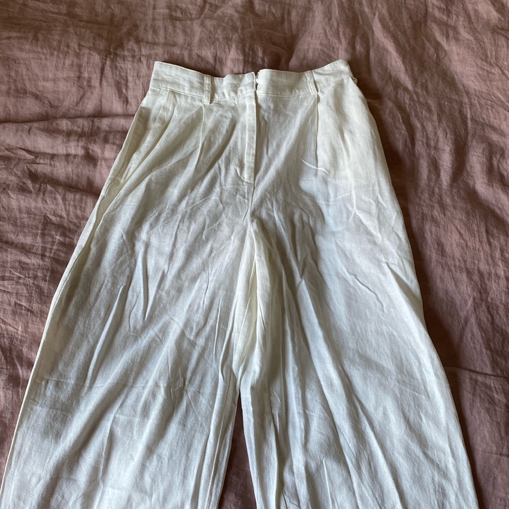 NWOT House of Harlow Linen Trousers
